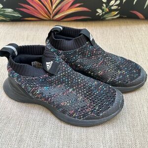 Adidas Kids black RapidaRun Slip-On Shoes size 12k